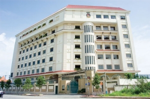 Trường Quốc tế